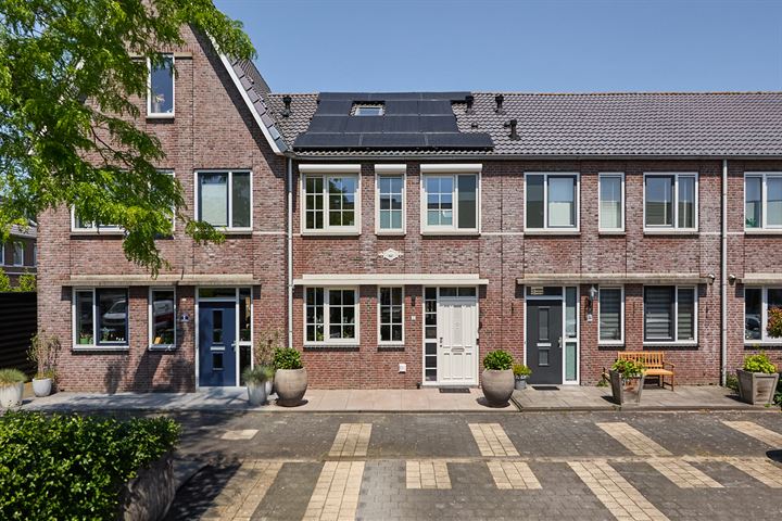 Bekijk foto 1 van Woestijnstraat 3