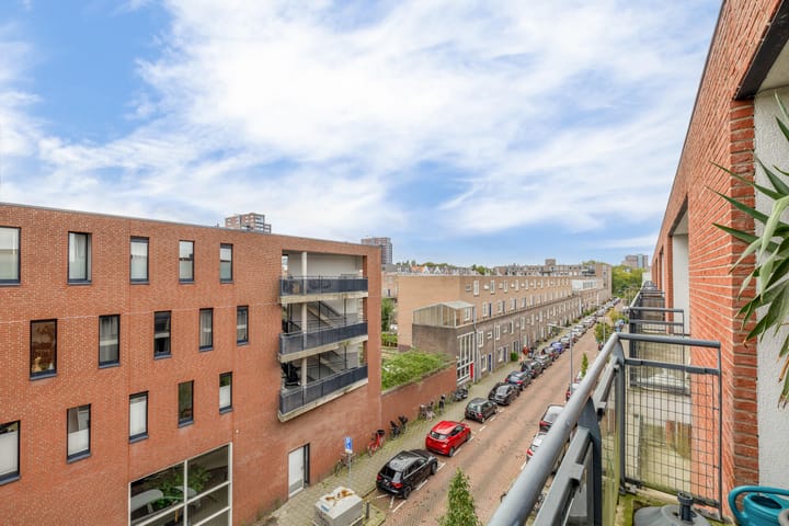 Foto 14 van Claes de Vrieselaan 185