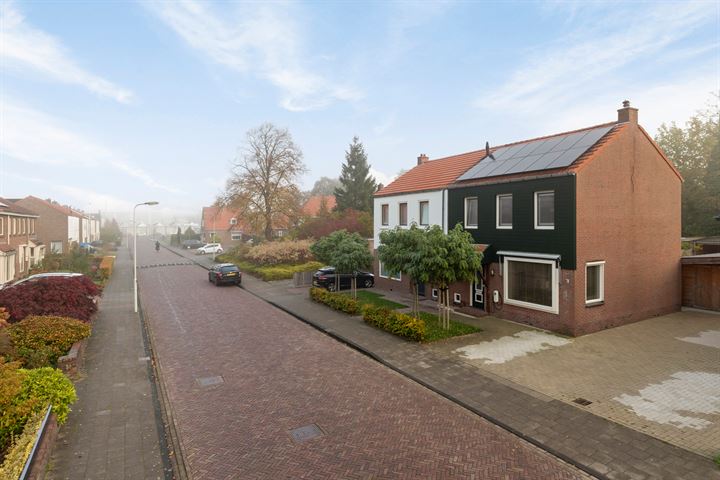 View photo 12 of J.M.Houwenstraat 15