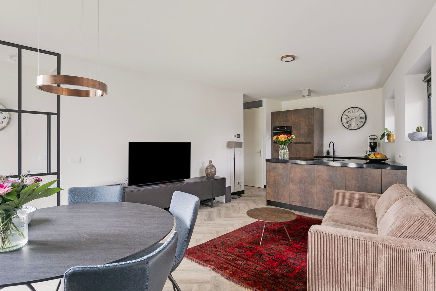 Foto 5 van Broekhovenseweg 84-01