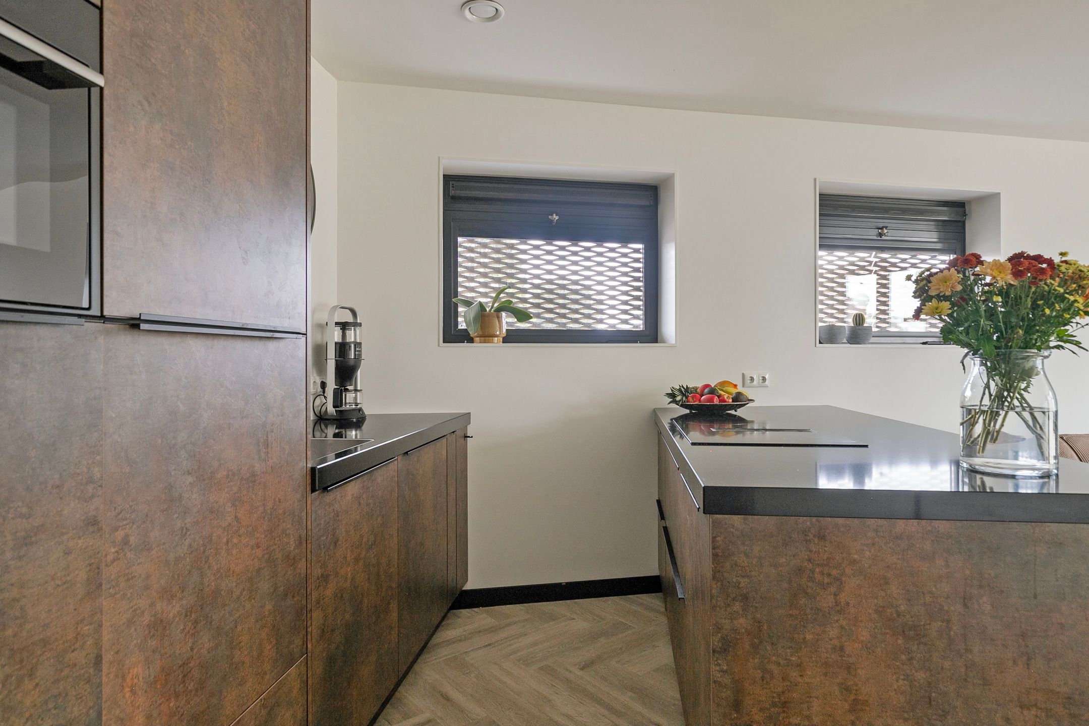 Foto 9 van Broekhovenseweg 84-01