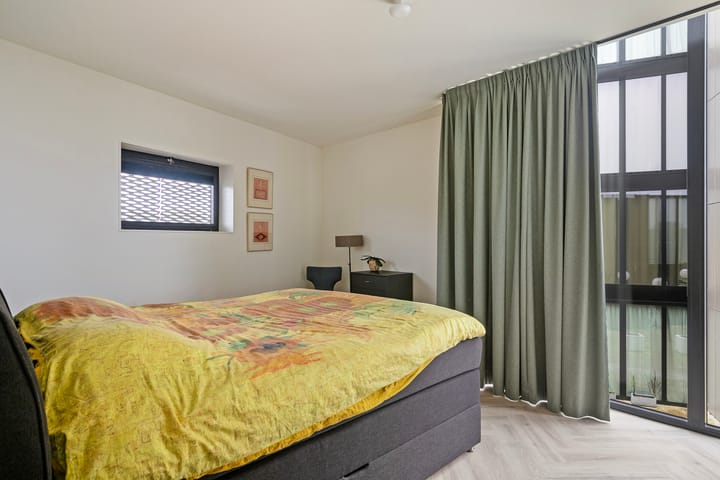 Foto 13 van Broekhovenseweg 84-01