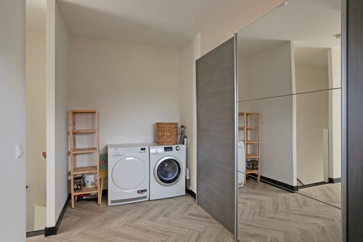 Foto 18 van Broekhovenseweg 84-01