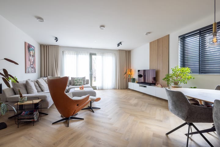 Foto 2 van Ireen Wüststraat 70