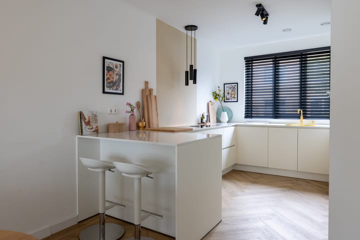 Foto 4 van Ireen Wüststraat 70