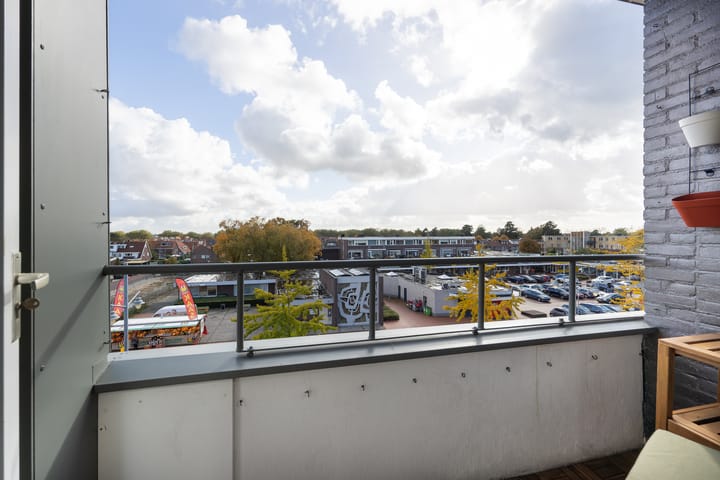 Foto 9 van Esdoornlaan 38