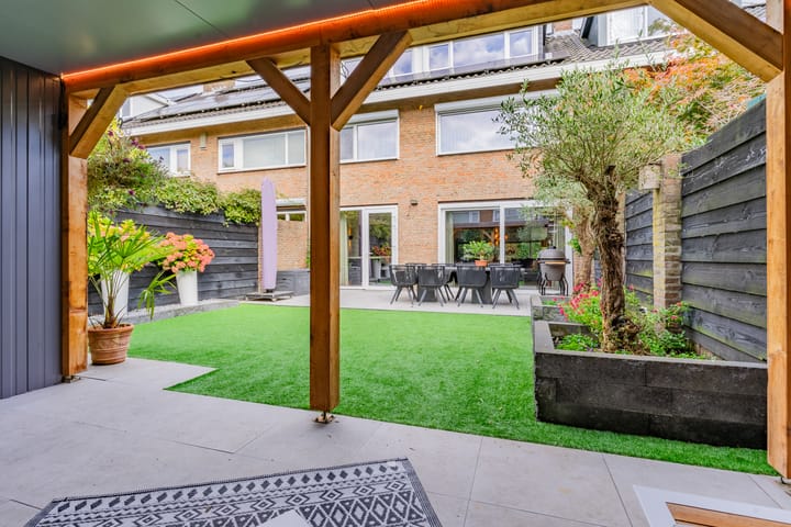 Foto 24 van Roosenburgstraat 9