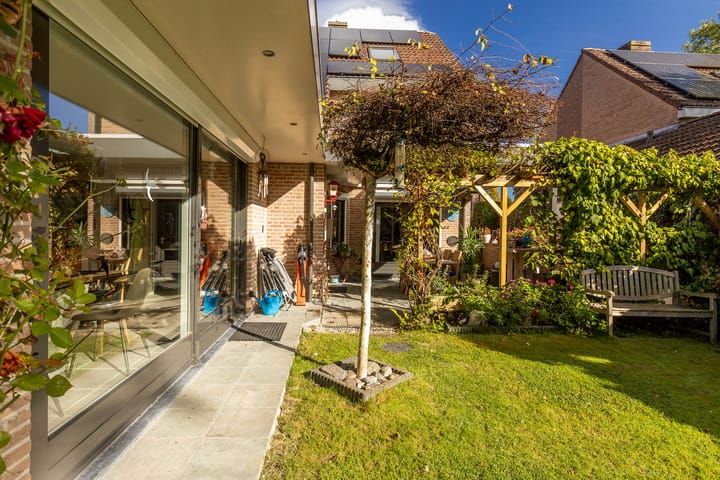 Foto 40 van Wilgenlaan 10