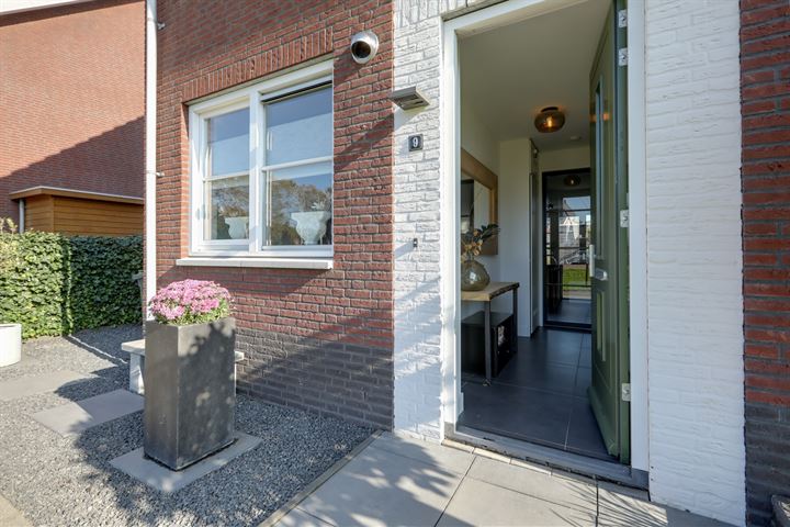 Bekijk foto 2 van Joannes van den Broekstraat 9