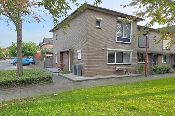 Foto 8 van Huizingastraat 17