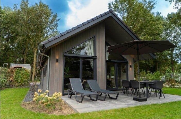 3-bedroom freehold villa in Oirschot — photo 1 of 5