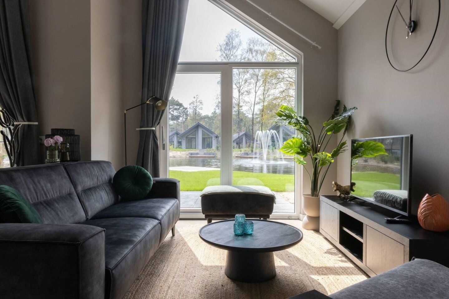 3-bedroom freehold villa in Oirschot — photo 2 of 5