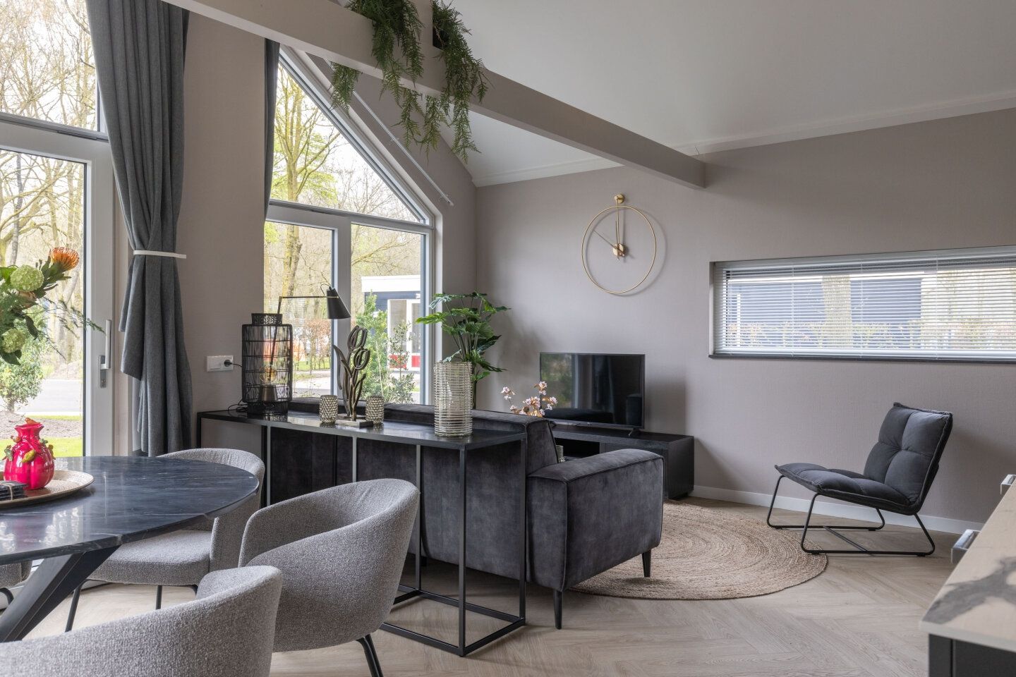 Photo 3 of Bloemendaal 7-H01