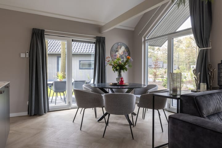 Photo 4 of Bloemendaal 7-H01