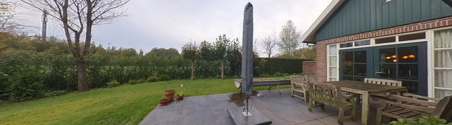 View 360° photo of Achtertuin of De Klomp 10