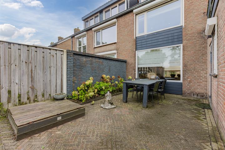 Bekijk foto 43 van Emmastraat 11