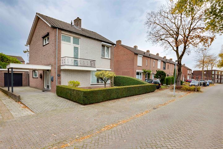 Bekijk foto 35 van Bavostraat 114