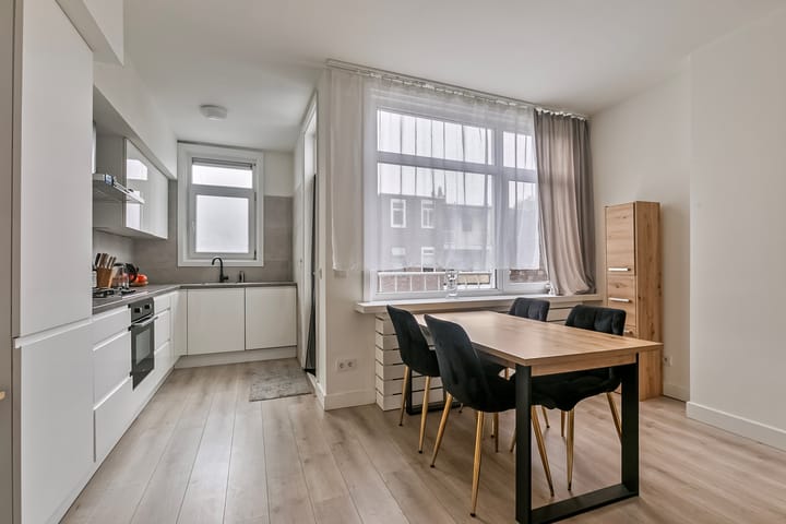 Foto 6 van Jan Steenstraat 9