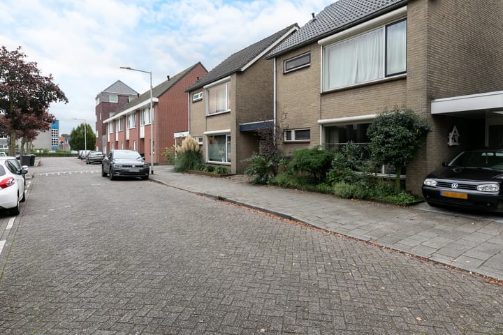 Photo 51 of Nobellaan 36