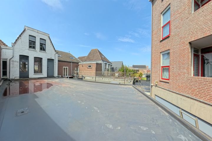 View photo 23 of Prof van Ginnekenstraat 6