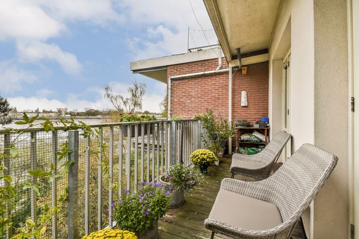 Foto 12 van Van Bossestraat 56-3