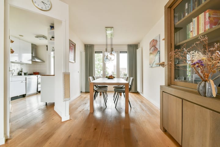 Foto 6 van Van Bossestraat 56-3