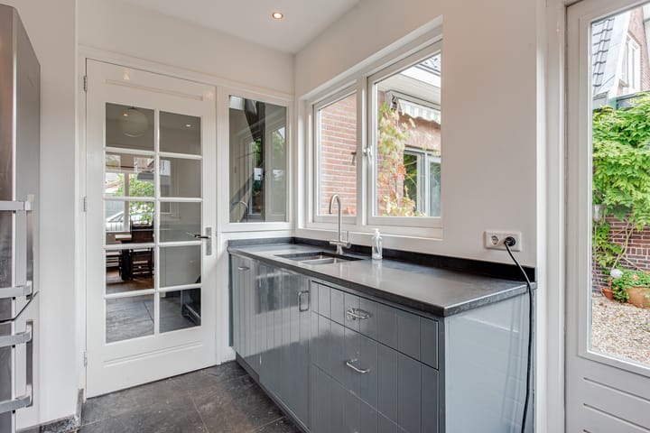 Foto 11 van Borneostraat 1-A