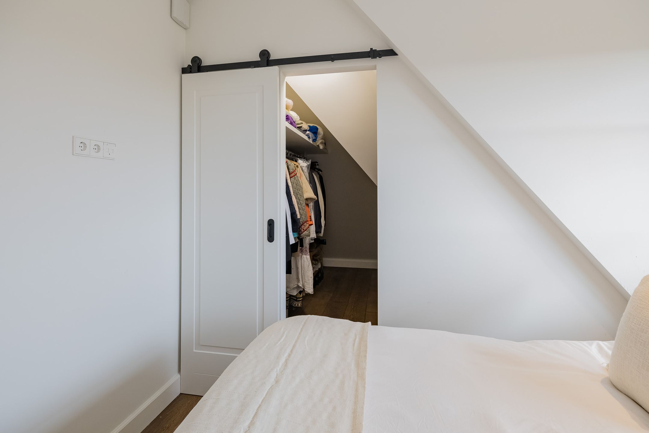 Photo 39 of Prins Hendrikweg 34