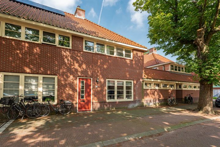 View photo 32 of Van de Sande Bakhuyzenstraat 11