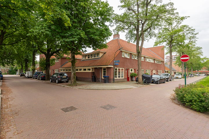 Bekijk foto 33 van Van de Sande Bakhuyzenstraat 11