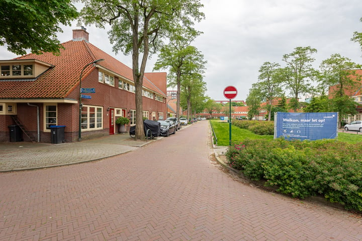 View photo 39 of Van de Sande Bakhuyzenstraat 11