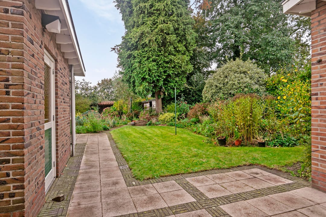 Photo 28 of Koningin Julianastraat 21