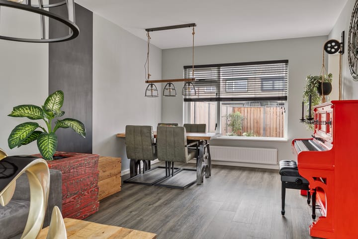 Foto 12 van Irenestraat 9