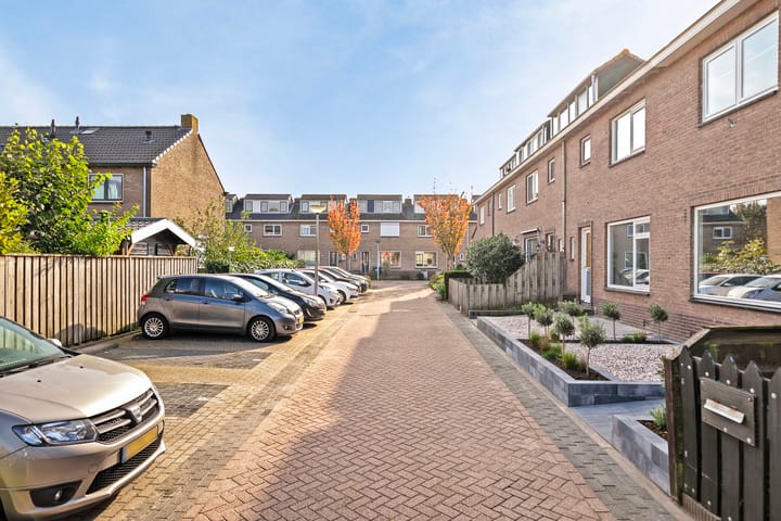 Foto 37 van Irenestraat 9