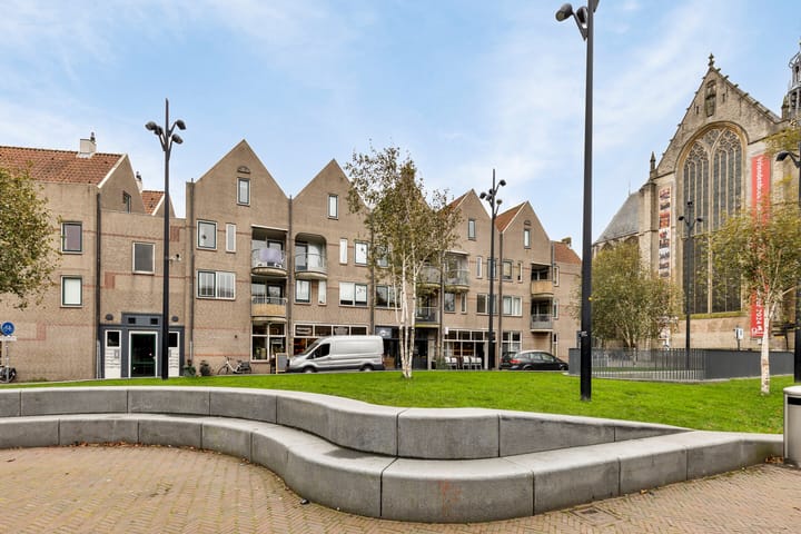 Foto 2 van Canadaplein 17