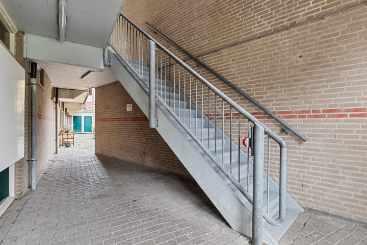 Foto 6 van Canadaplein 17