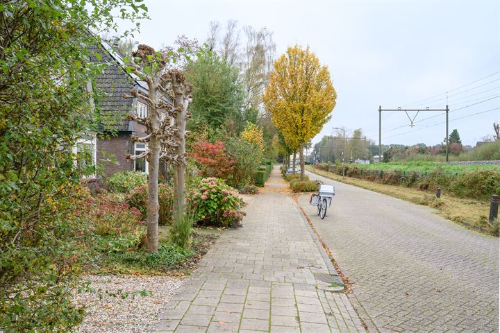 Bekijk foto 40 van Houtwal 8