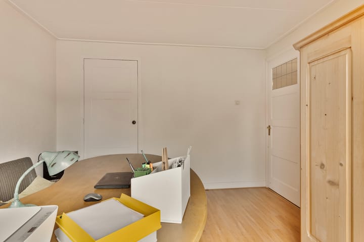 Foto 33 van Azelmastraat 13