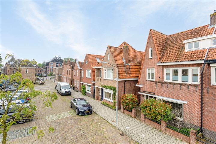 Bekijk foto 45 van Azelmastraat 13