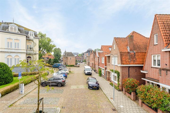 Bekijk foto 46 van Azelmastraat 13