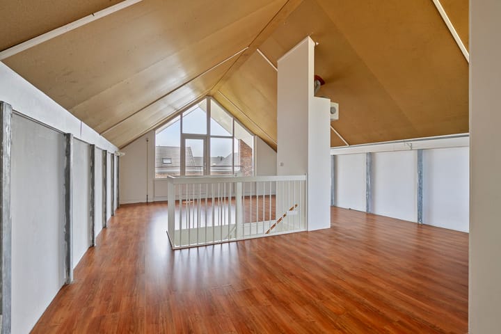 Foto 27 van Stadswal 55-E