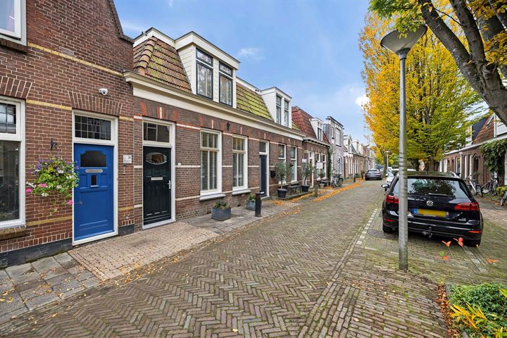 Bekijk foto 2 van Rozenstraat 18