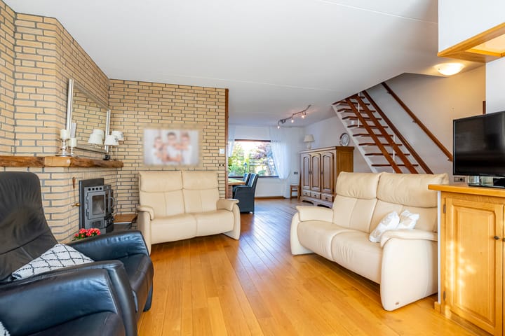 Foto 4 van Wolfsmelk 57