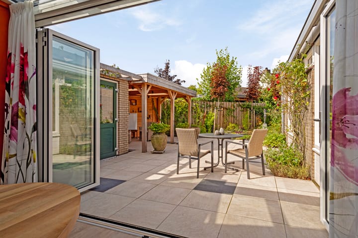 Foto 12 van Bredholm 21