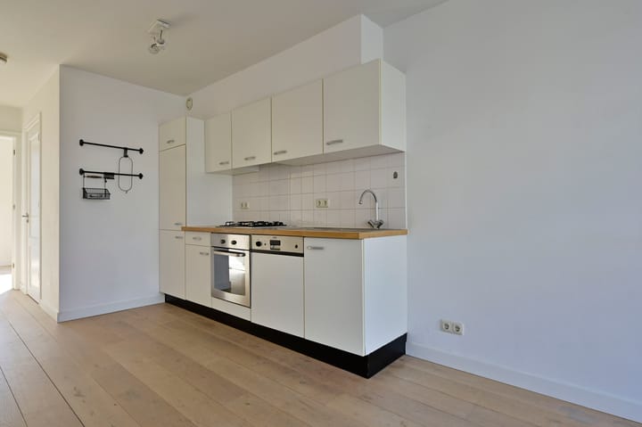 Foto 7 van Van Ostadestraat 110-D