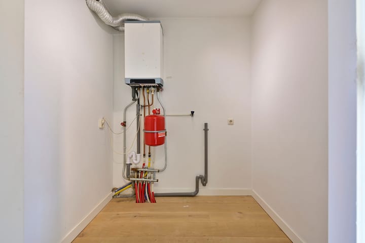 Foto 8 van Van Ostadestraat 110-D