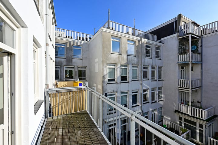 Foto 13 van Van Ostadestraat 110-D