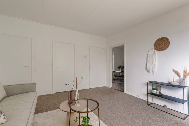 Photo 9 of Monseigneur Luijpenstraat 11