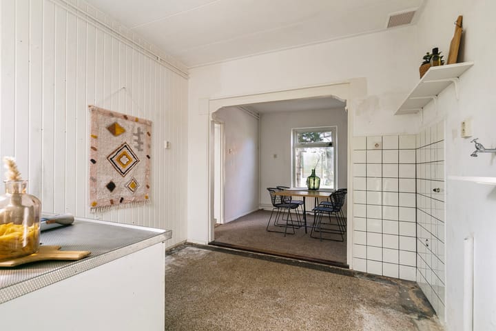 Photo 15 of Monseigneur Luijpenstraat 11