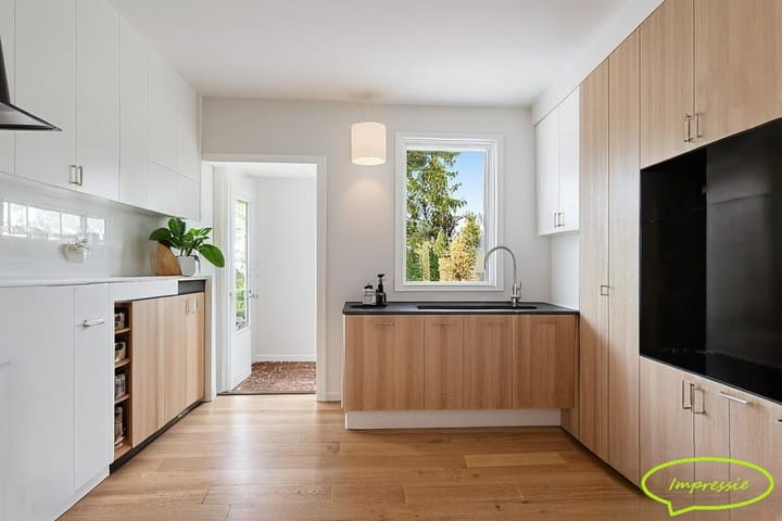 Photo 14 of Monseigneur Luijpenstraat 11